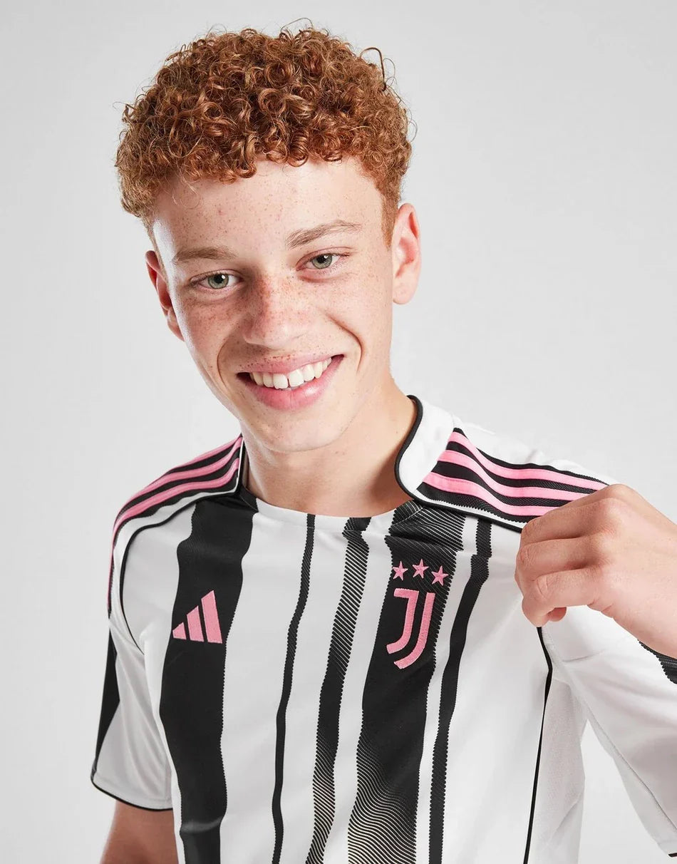JUVENTUS 2025/26 HOME SHIRT JUNIOR