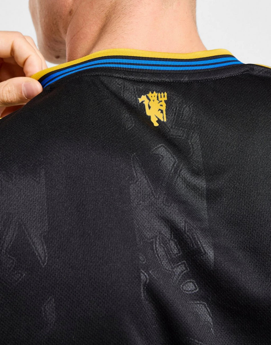 MANCHESTER UNITED FC 2025/26 THIRD SHIRT